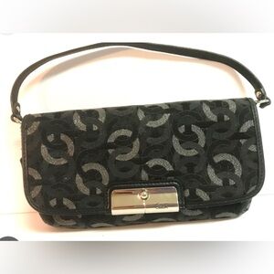 COACH KRISTIN SIGNATURE BLACK AND SILVER CLUTCH/WRISTLET